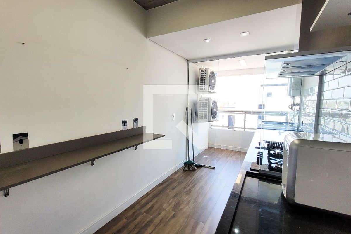 Apartamento à Venda - Cambuí, 1 Quarto,  70 m2 em , Campinas - sp | SoloBR