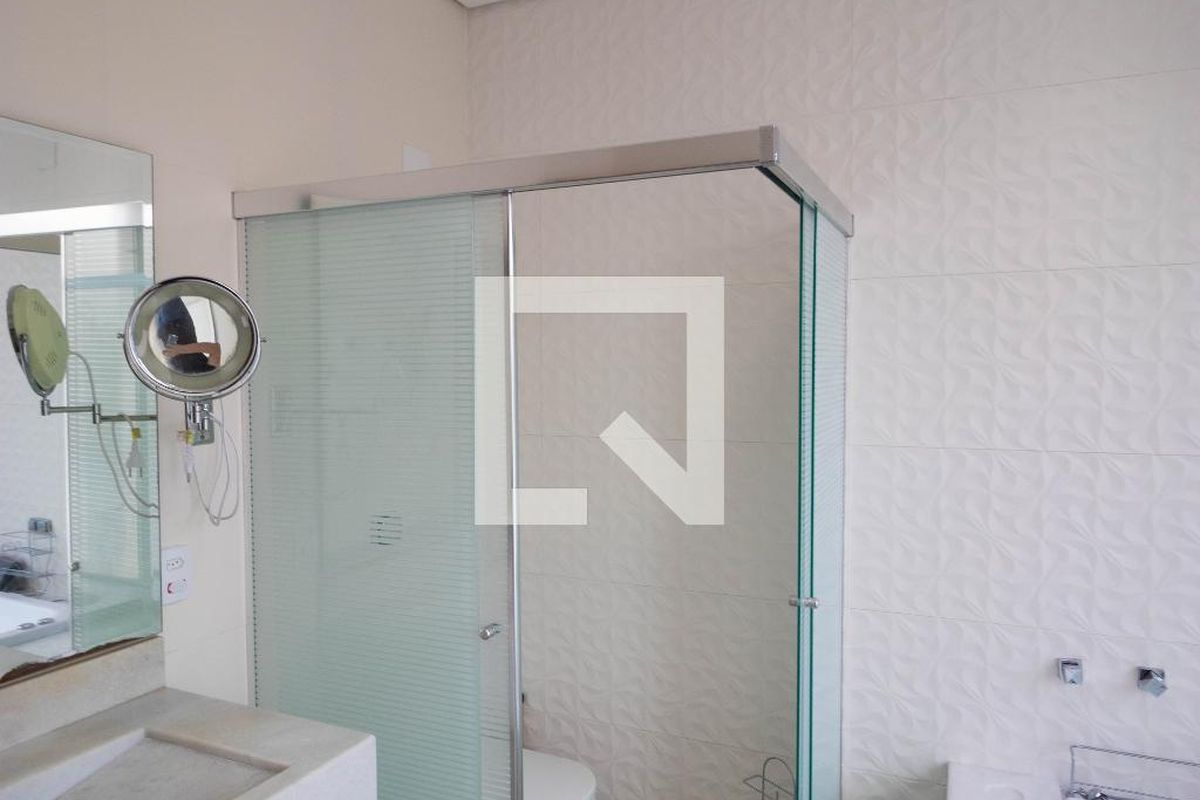 Casa à Venda - Swiss Park, 3 Quartos,  215 m2 em , Campinas - sp | SoloBR