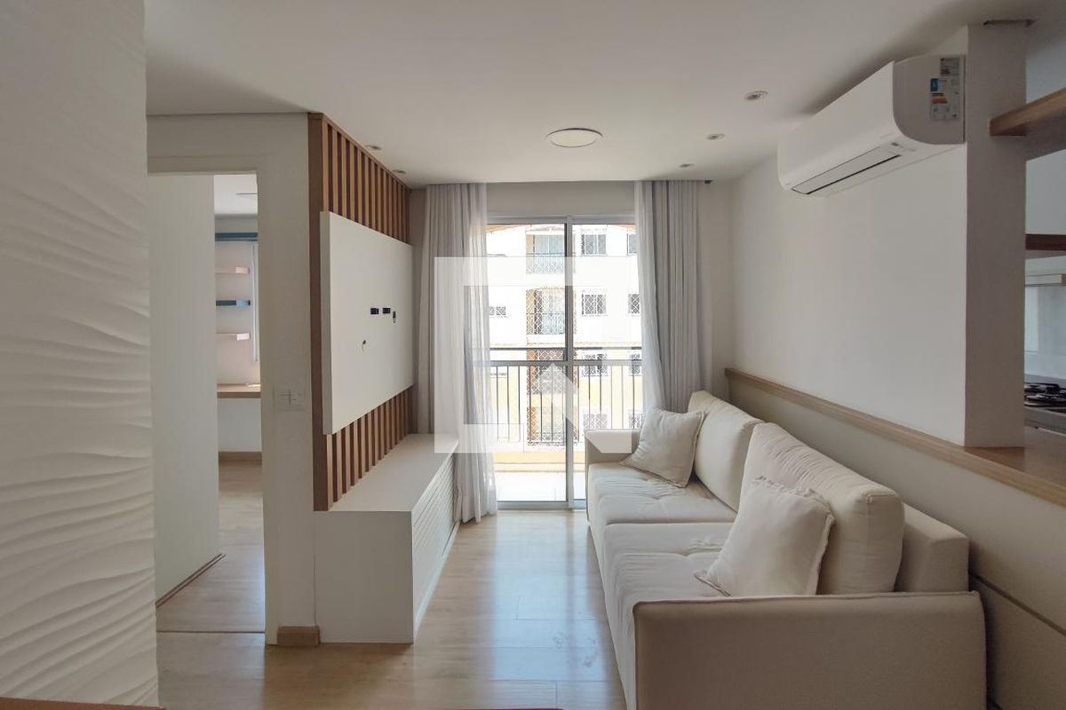 Apartamento com 3 quartos à venda em Vila Satúrnia, Campinas por R 545