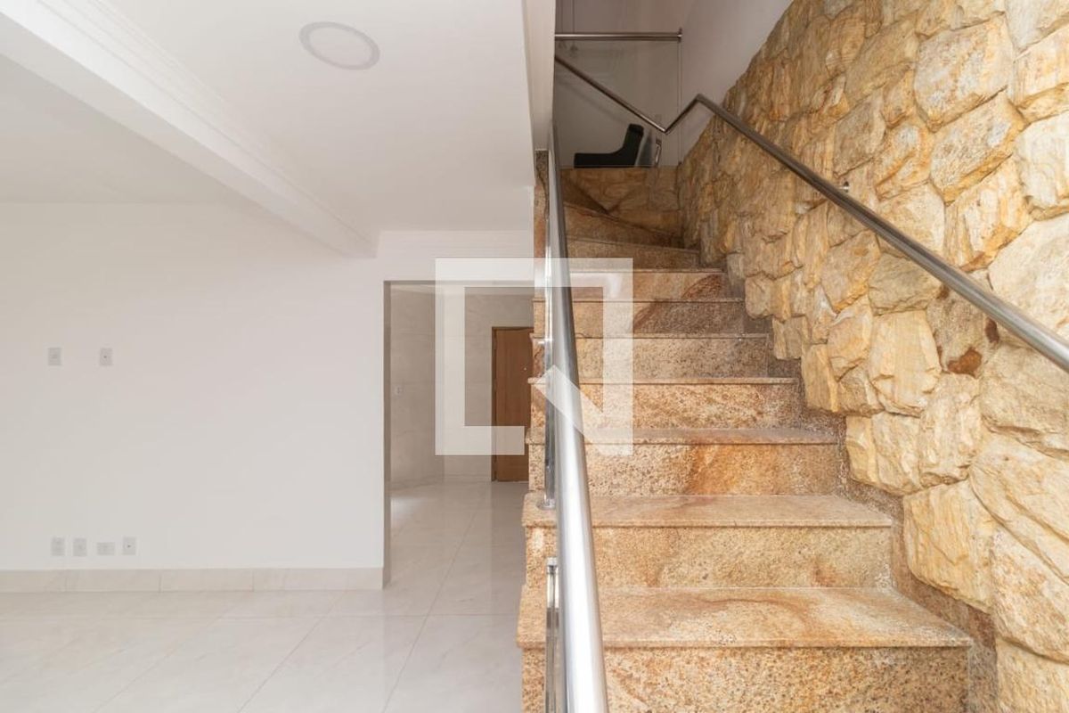 Casa, 2 quartos, 300 m² - Foto 2