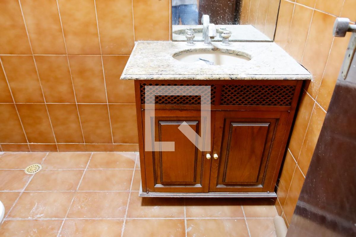Casa, 3 quartos, 200 m² - Foto 48