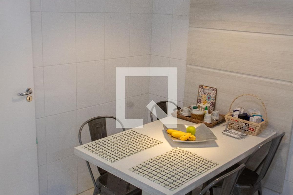 Apartamento à Venda - Lot. Alphaville Campinas, 3 Quartos,  137 m2 em , Campinas - sp | SoloBR