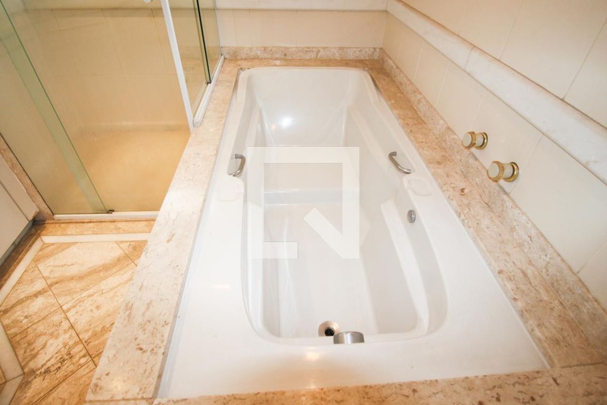 Apartamento, 5 quartos, 220 m² - Foto 46