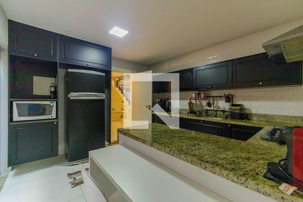 Casa, 4 quartos, 240 m² - Foto 104