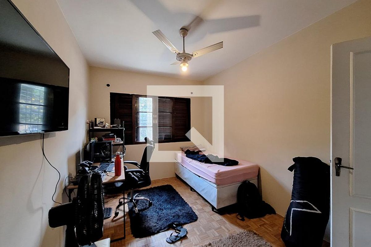 Casa, 4 quartos, 250 m² - Foto 30