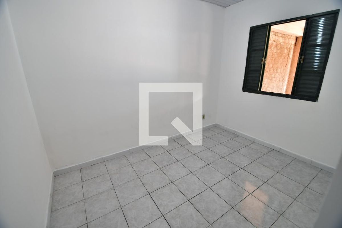 Casa à Venda - Jardim Santana, 3 Quartos,  80 m2 em , Campinas - sp | SoloBR