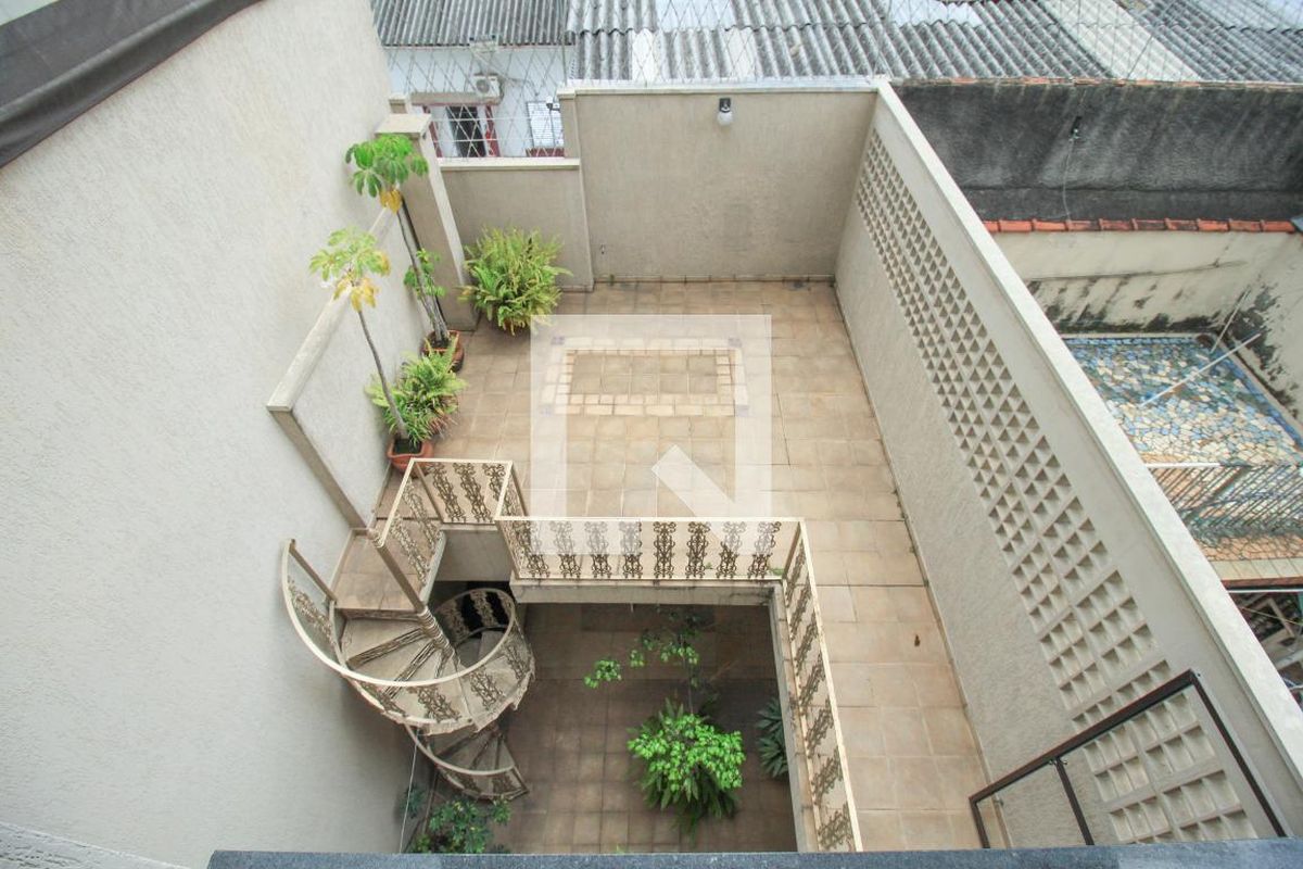 Casa, 3 quartos, 271 m² - Foto 42