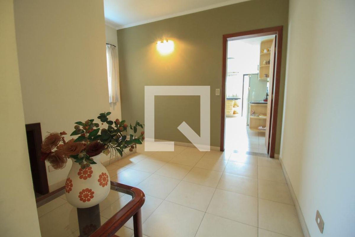 Casa, 3 quartos, 271 m² - Foto 24