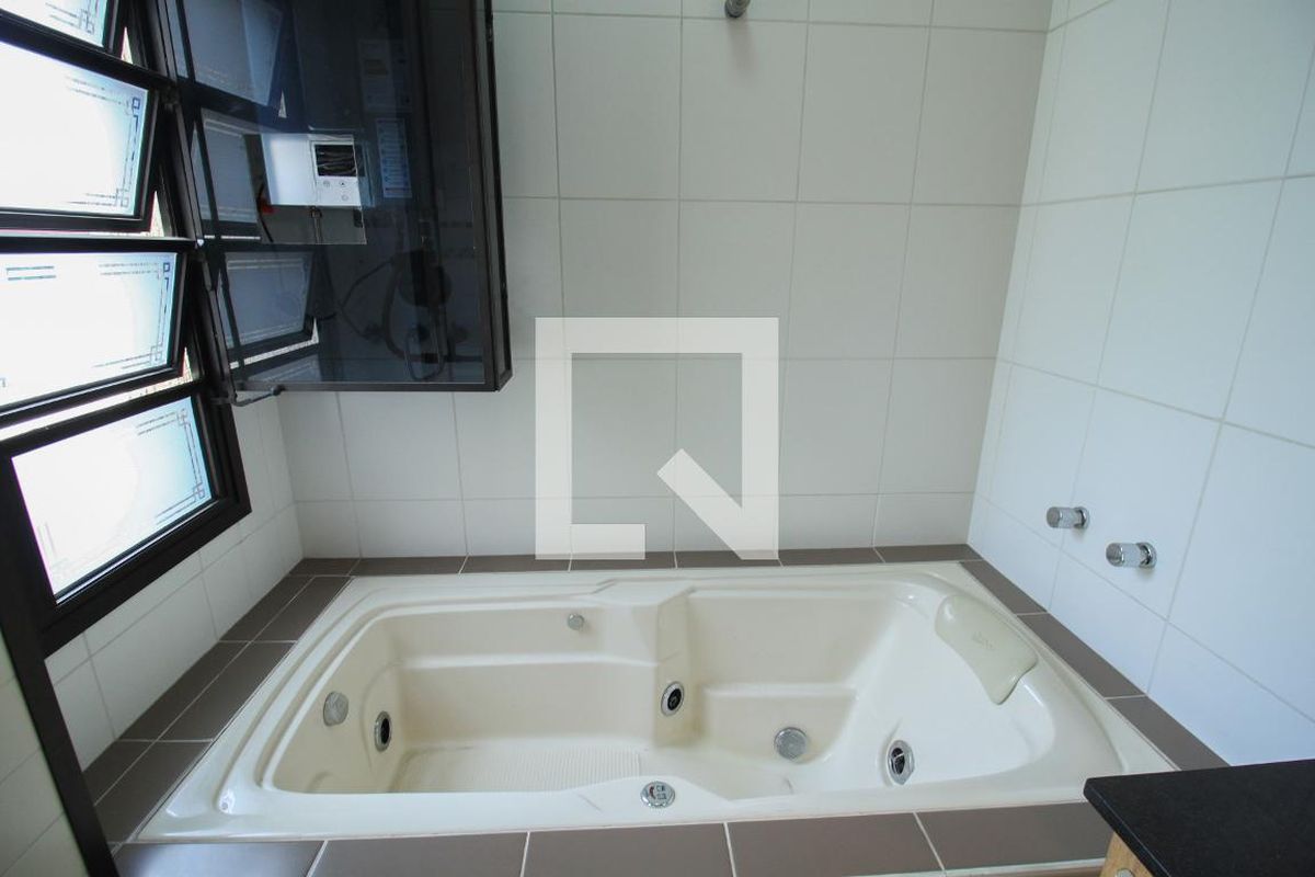 Casa, 3 quartos, 271 m² - Foto 52