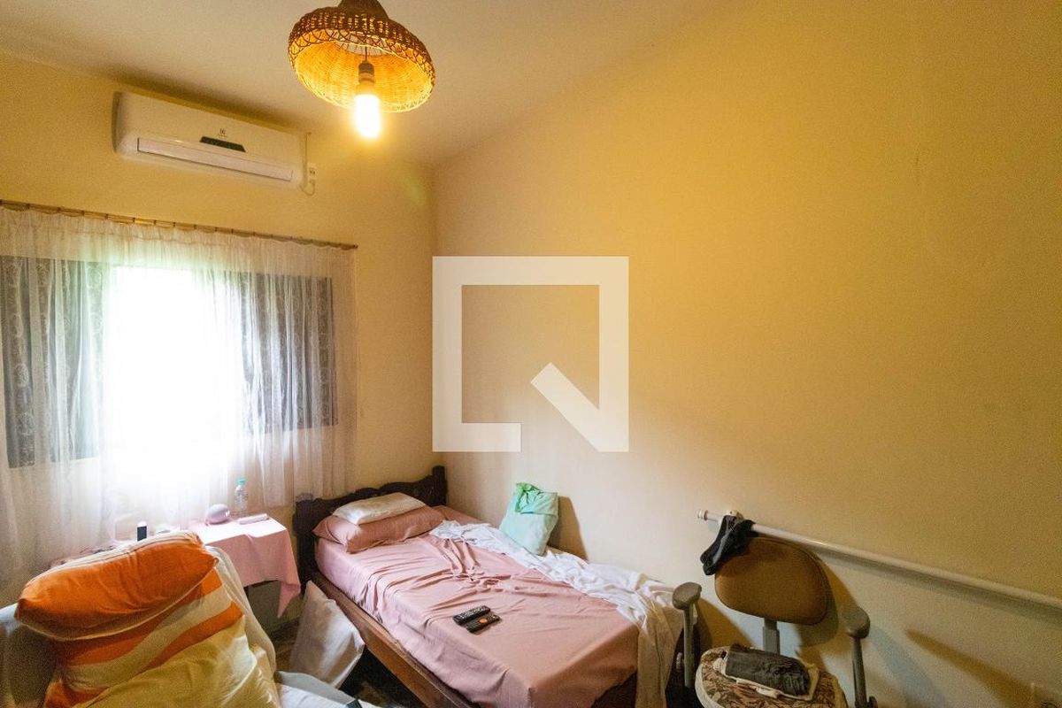 Casa à Venda - Bosque, 3 Quartos,  185 m2 em , Campinas - sp | SoloBR