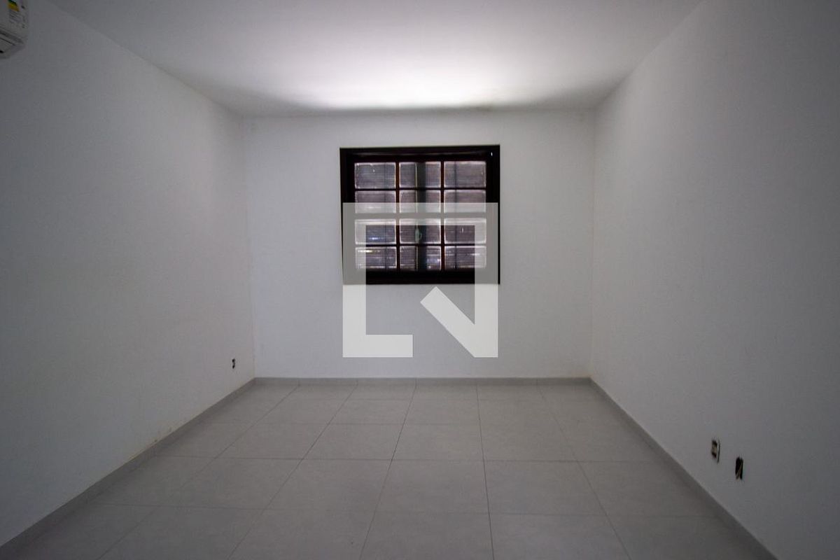 Casa, 3 quartos, 250 m² - Foto 10
