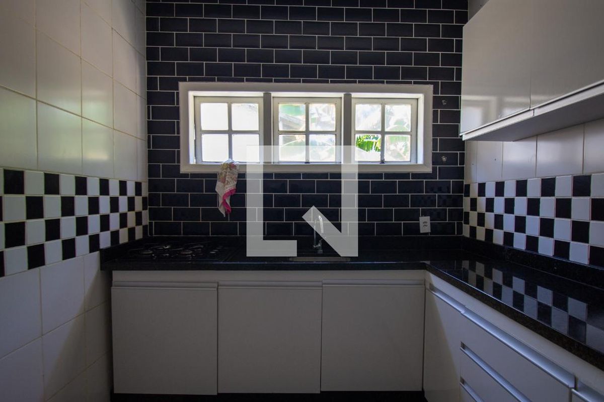 Casa, 3 quartos, 250 m² - Foto 30