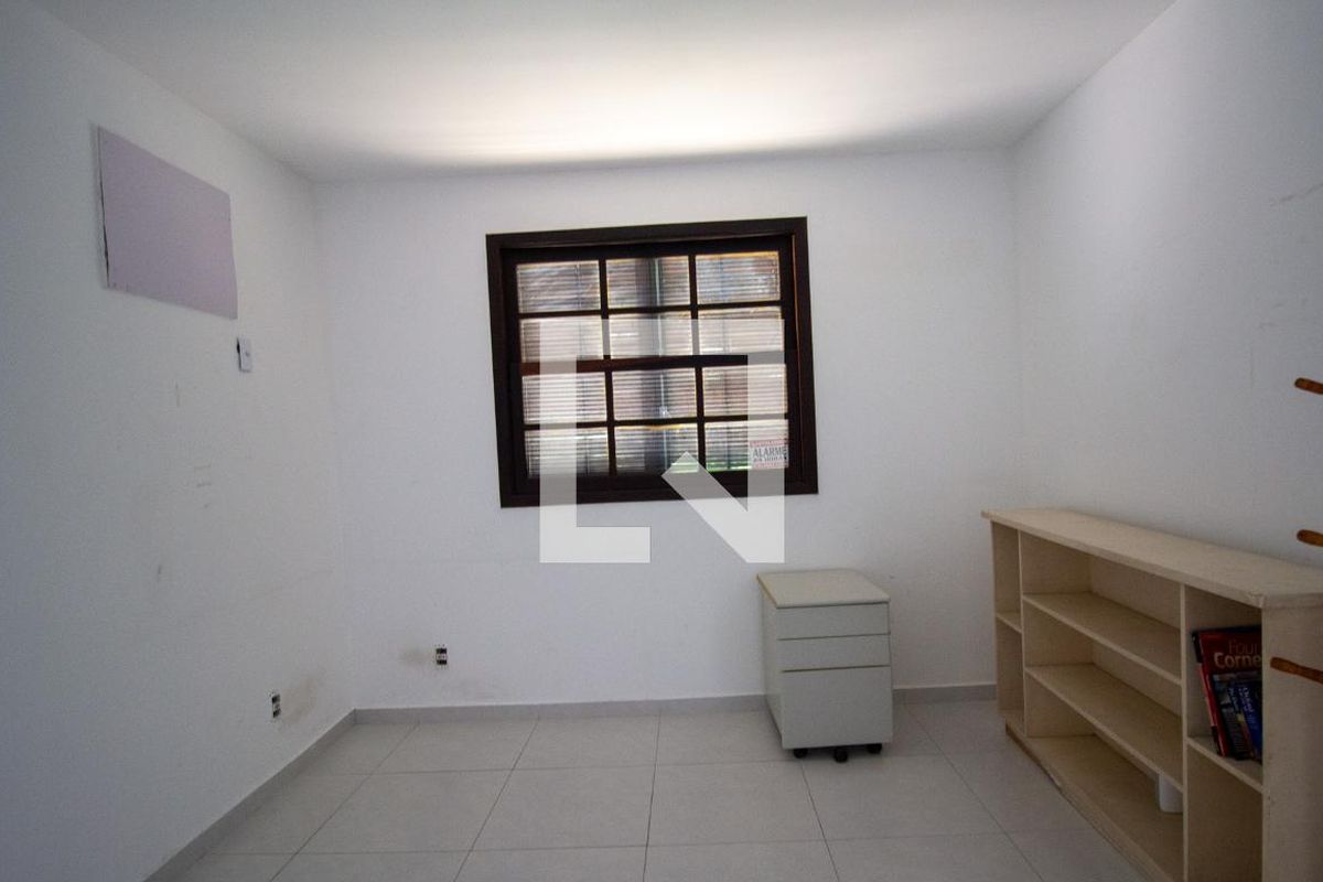 Casa, 3 quartos, 250 m² - Foto 22