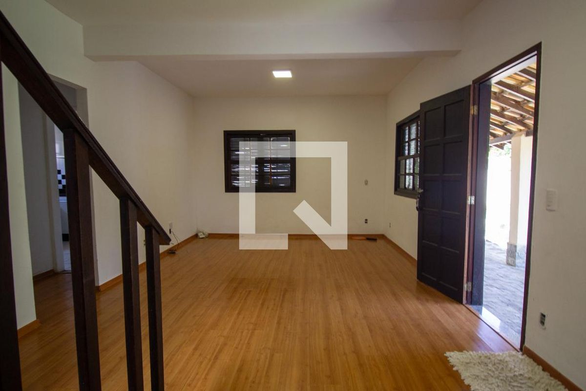 Casa, 3 quartos, 250 m² - Foto 4