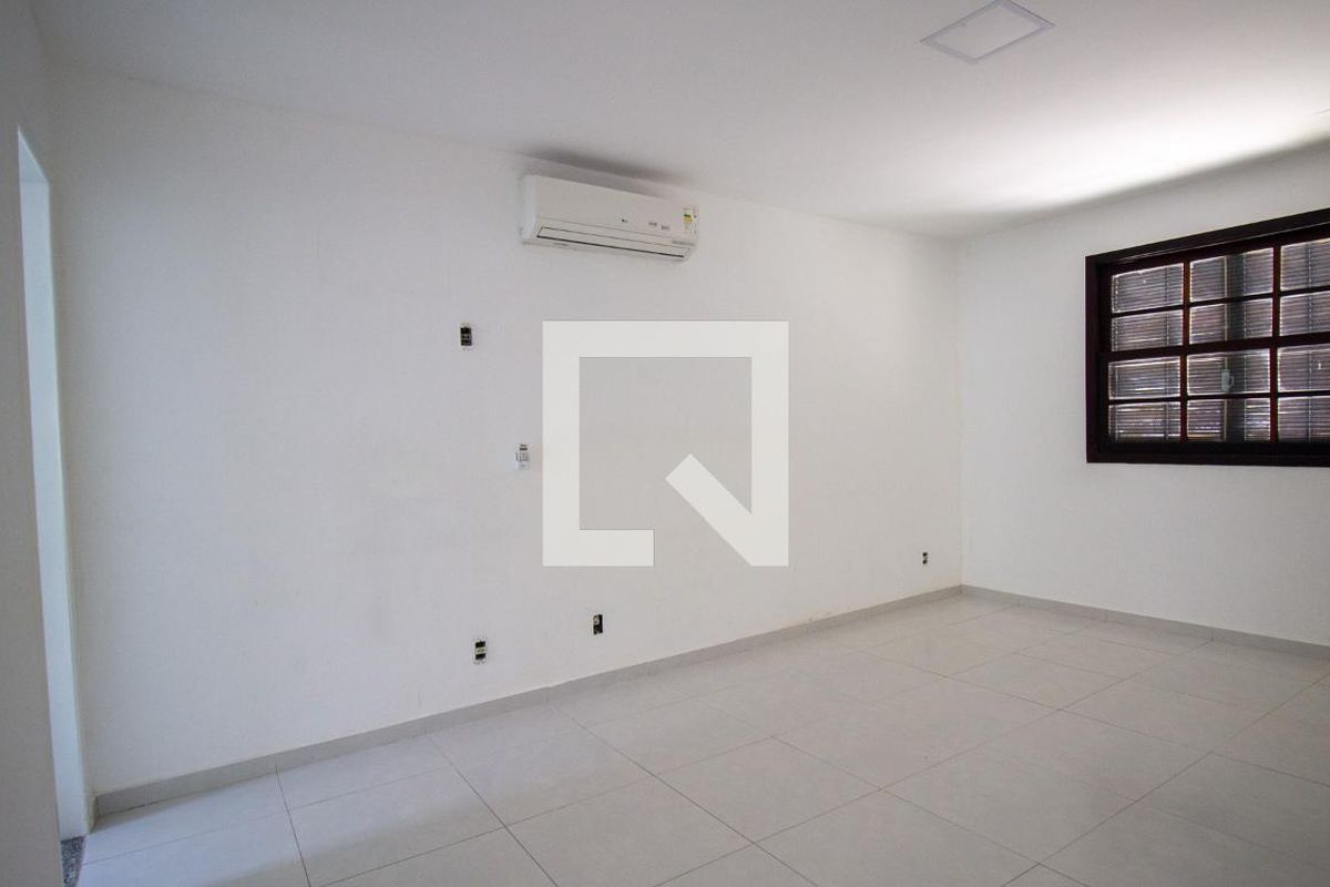 Casa, 3 quartos, 250 m² - Foto 9