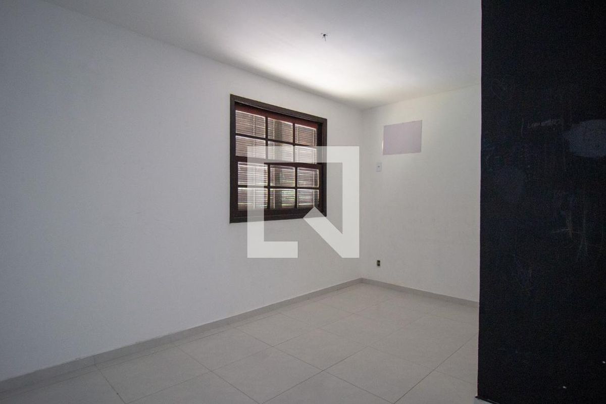 Casa, 3 quartos, 250 m² - Foto 17