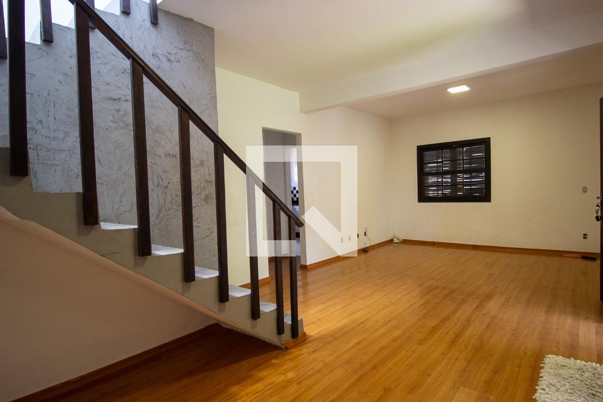 Casa, 3 quartos, 250 m² - Foto 3
