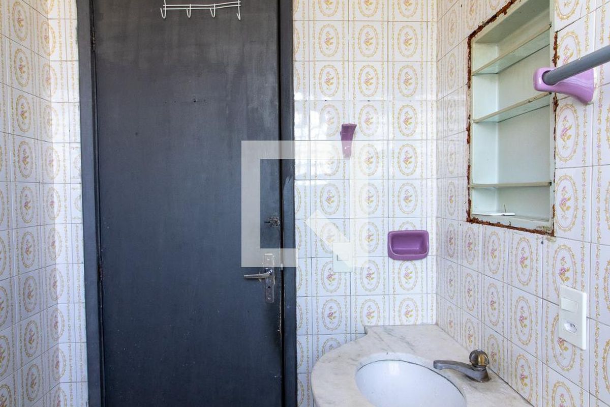 Casa à Venda - Jardim Santana, 2 Quartos,  385 m2 em , Campinas - sp | SoloBR