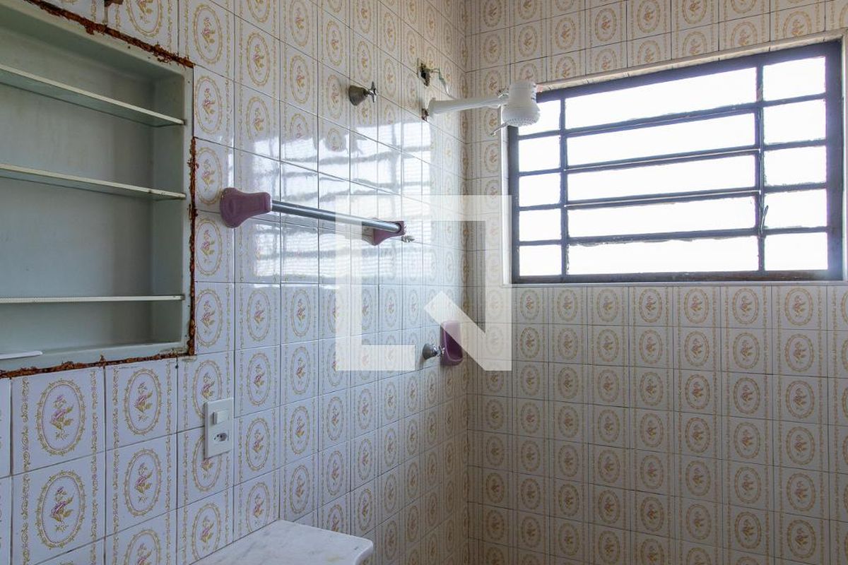 Casa à Venda - Jardim Santana, 2 Quartos,  385 m2 em , Campinas - sp | SoloBR