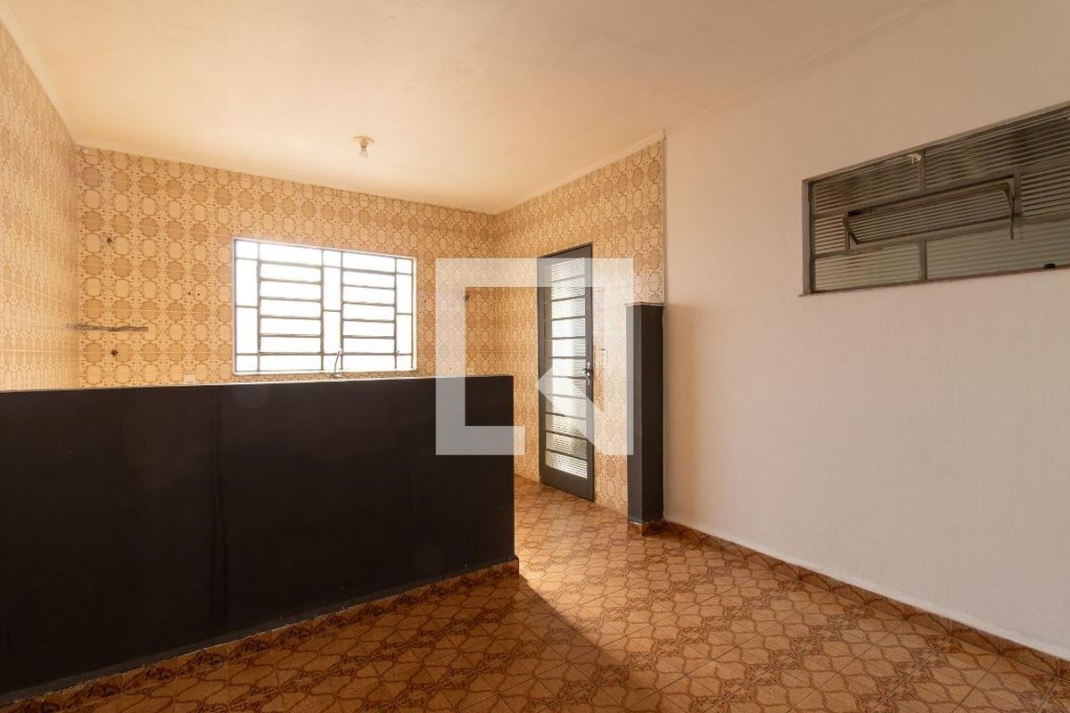 Casa à Venda - Jardim Santana, 2 Quartos,  385 m2 em , Campinas - sp | SoloBR