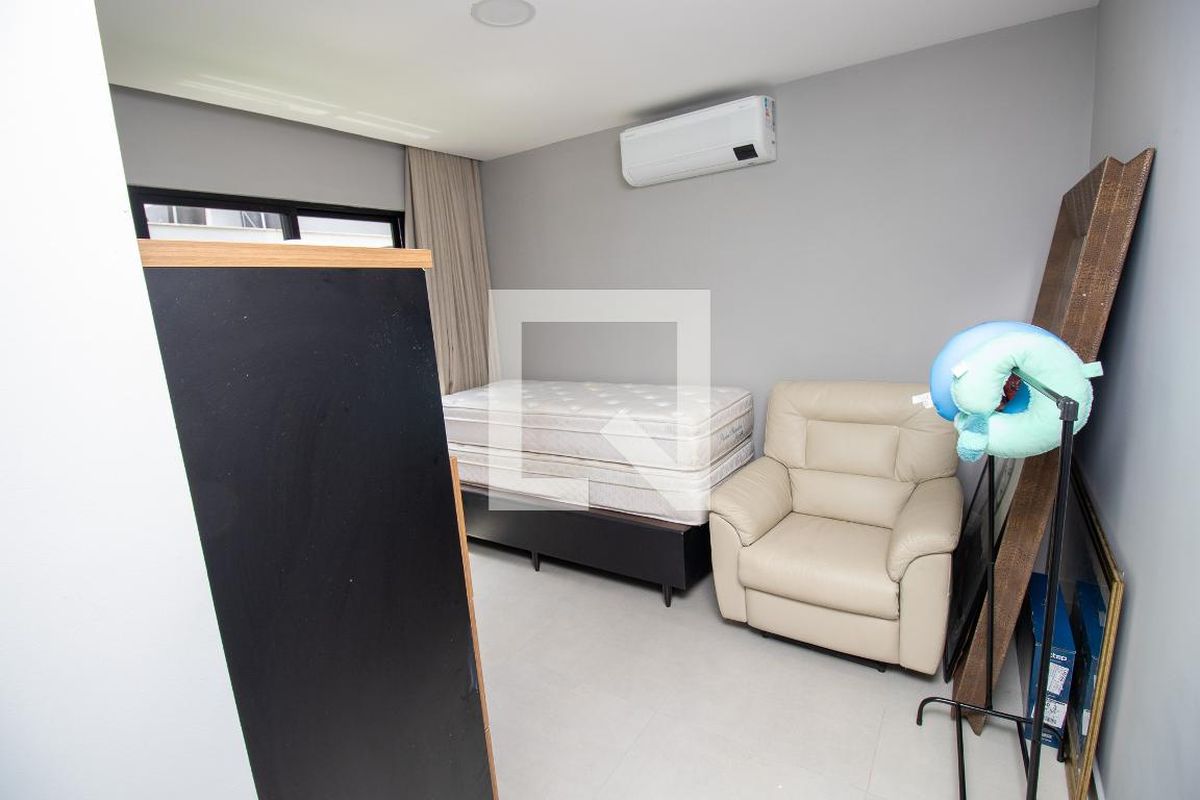 Casa, 4 quartos, 300 m² - Foto 14
