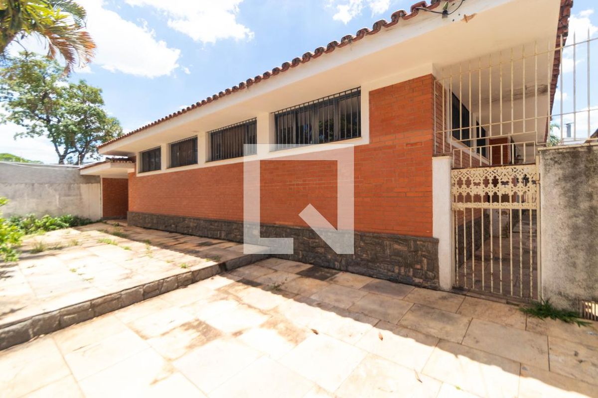 Casa à Venda - Nova Campinas, 4 Quartos,  357 m2 em , Campinas - sp | SoloBR