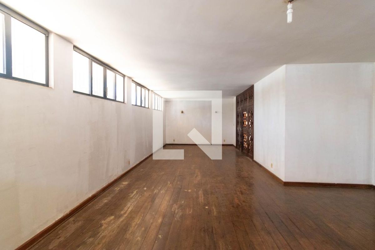 Casa à Venda - Nova Campinas, 4 Quartos,  357 m2 em , Campinas - sp | SoloBR