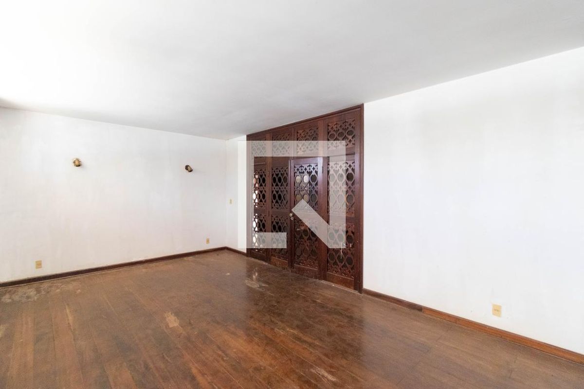 Casa à Venda - Nova Campinas, 4 Quartos,  357 m2 em , Campinas - sp | SoloBR