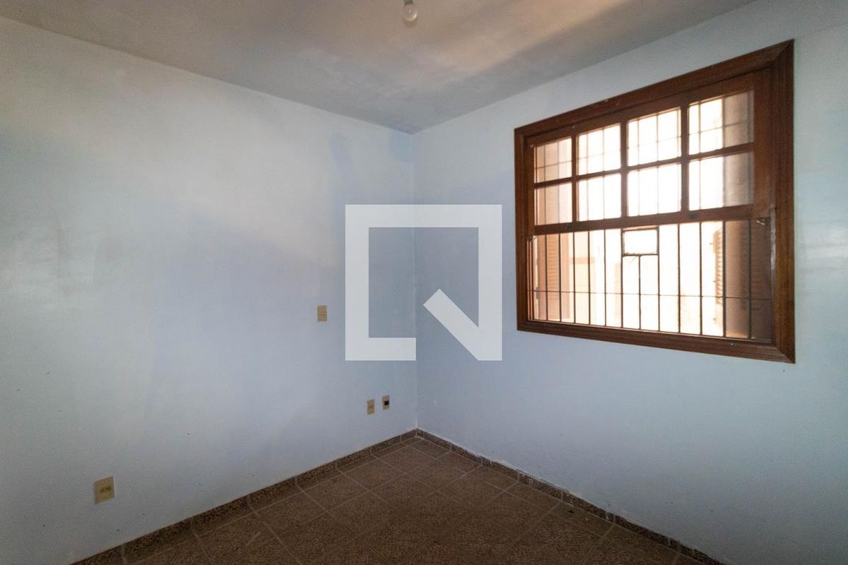 Casa à Venda - Nova Campinas, 4 Quartos,  357 m2 em , Campinas - sp | SoloBR