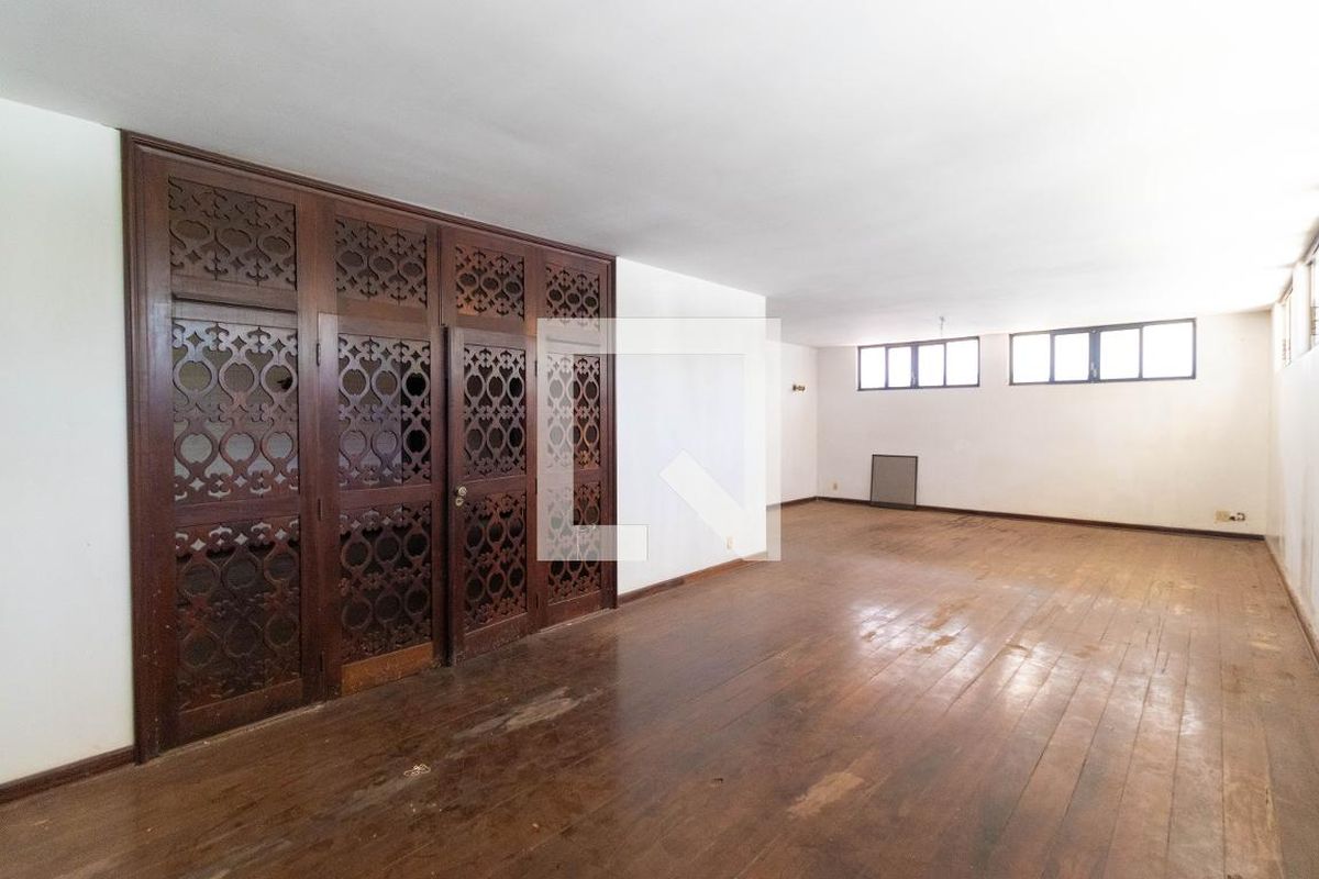 Casa à Venda - Nova Campinas, 4 Quartos,  357 m2 em , Campinas - sp | SoloBR