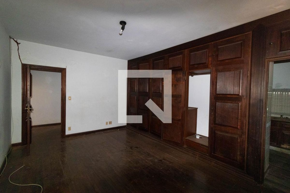 Casa à Venda - Nova Campinas, 4 Quartos,  357 m2 em , Campinas - sp | SoloBR