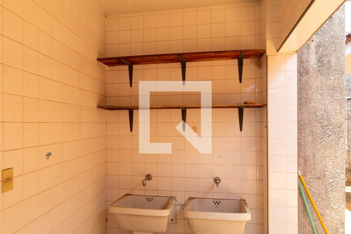 Casa à Venda - Nova Campinas, 4 Quartos,  357 m2 em , Campinas - sp | SoloBR