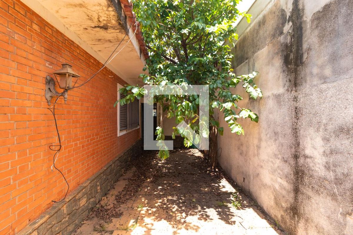 Casa à Venda - Nova Campinas, 4 Quartos,  357 m2 em , Campinas - sp | SoloBR