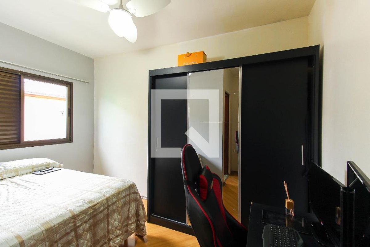 Casa, 3 quartos, 261 m² - Foto 49