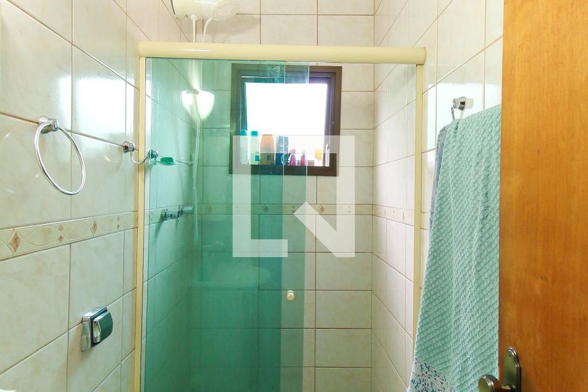 Casa, 3 quartos, 261 m² - Foto 57