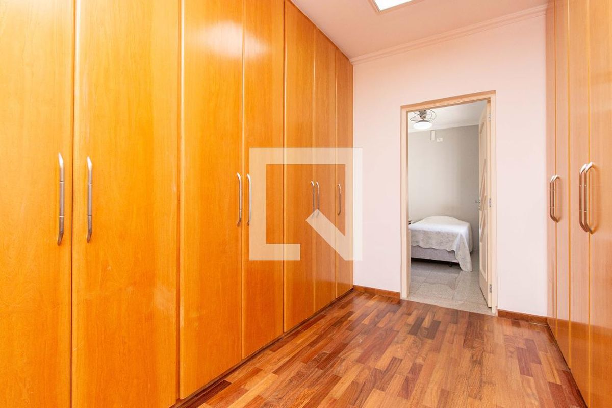 Casa, 4 quartos, 210 m² - Foto 28