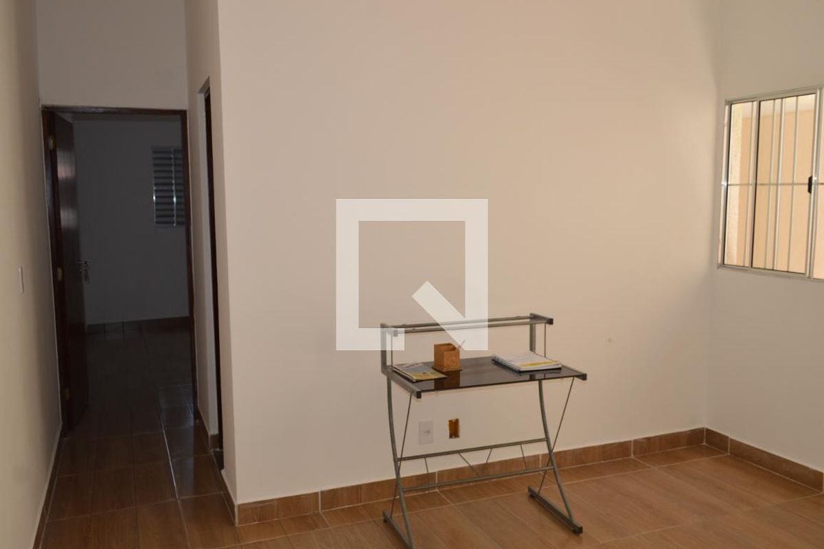 Casa, 2 quartos, 60 m² - Foto 4