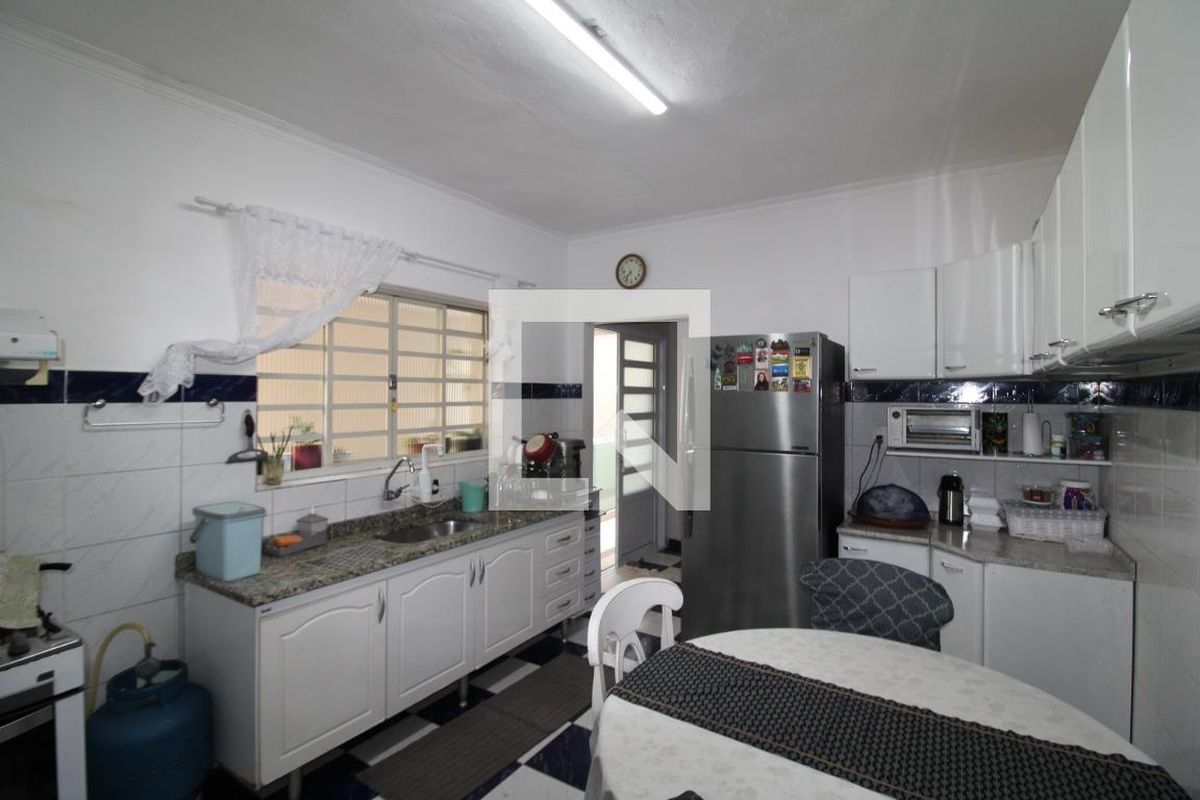 Casa, 3 quartos, 230 m² - Foto 78
