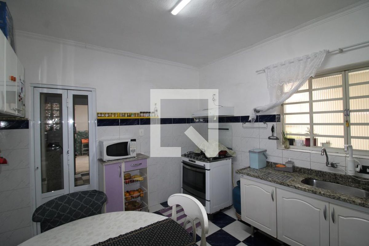 Casa, 3 quartos, 230 m² - Foto 82