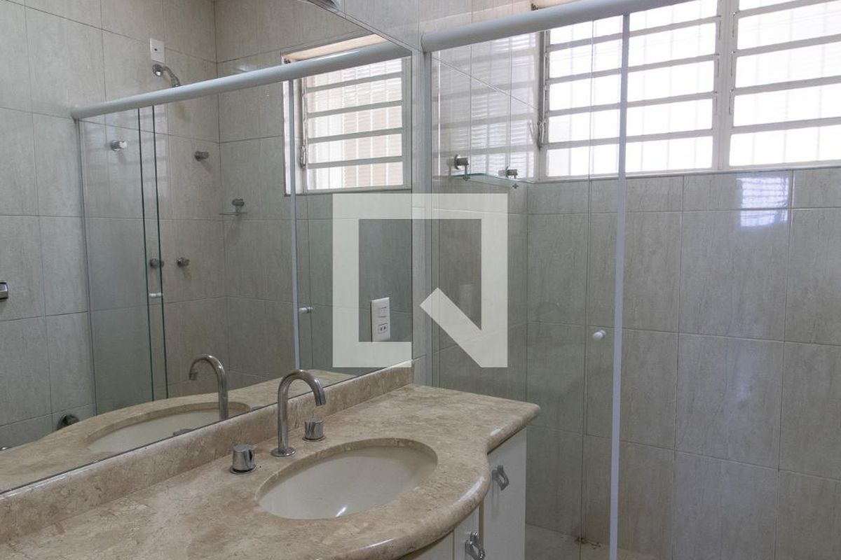 Casa à Venda - Nova Campinas, 4 Quartos,  270 m2 em , Campinas - sp | SoloBR