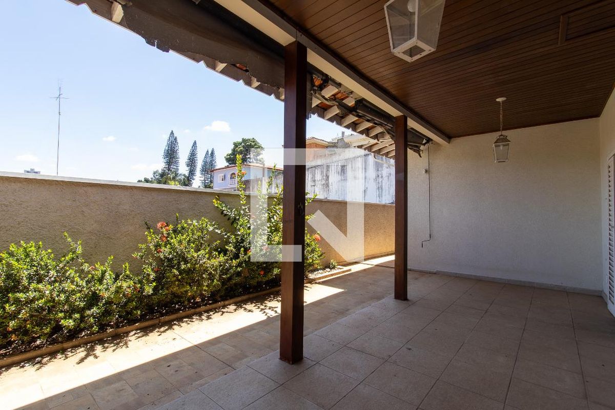 Casa à Venda - Nova Campinas, 4 Quartos,  270 m2 em , Campinas - sp | SoloBR