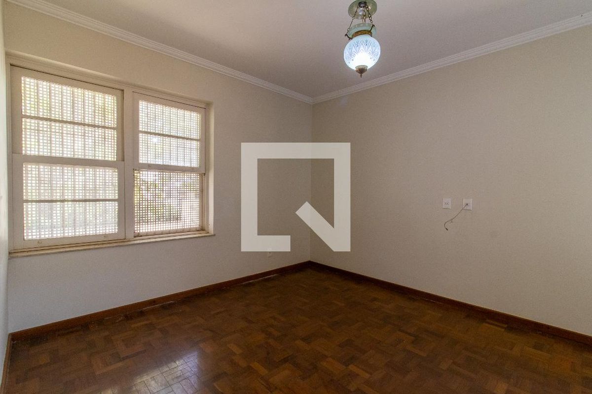 Casa à Venda - Nova Campinas, 4 Quartos,  270 m2 em , Campinas - sp | SoloBR