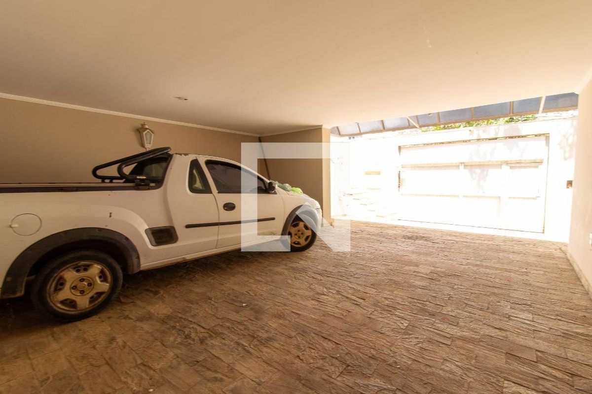 Casa à Venda - Nova Campinas, 4 Quartos,  270 m2 em , Campinas - sp | SoloBR