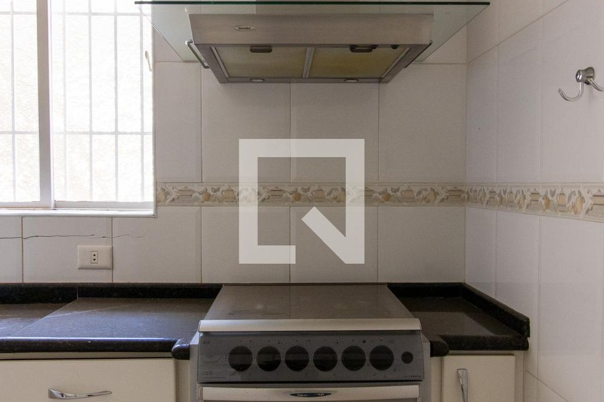 Casa à Venda - Nova Campinas, 4 Quartos,  270 m2 em , Campinas - sp | SoloBR