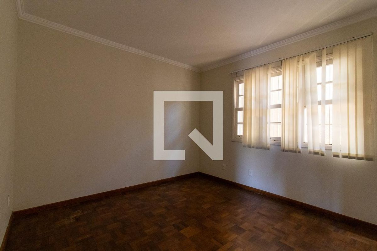 Casa à Venda - Nova Campinas, 4 Quartos,  270 m2 em , Campinas - sp | SoloBR