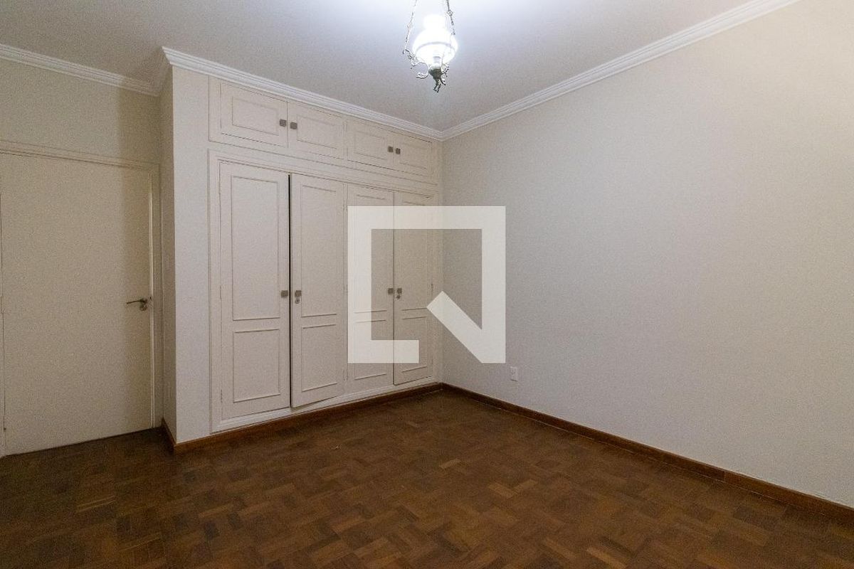 Casa à Venda - Nova Campinas, 4 Quartos,  270 m2 em , Campinas - sp | SoloBR