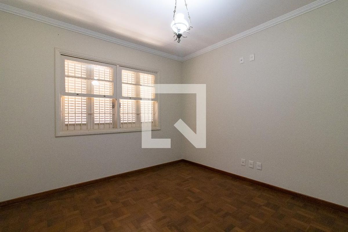 Casa à Venda - Nova Campinas, 4 Quartos,  270 m2 em , Campinas - sp | SoloBR