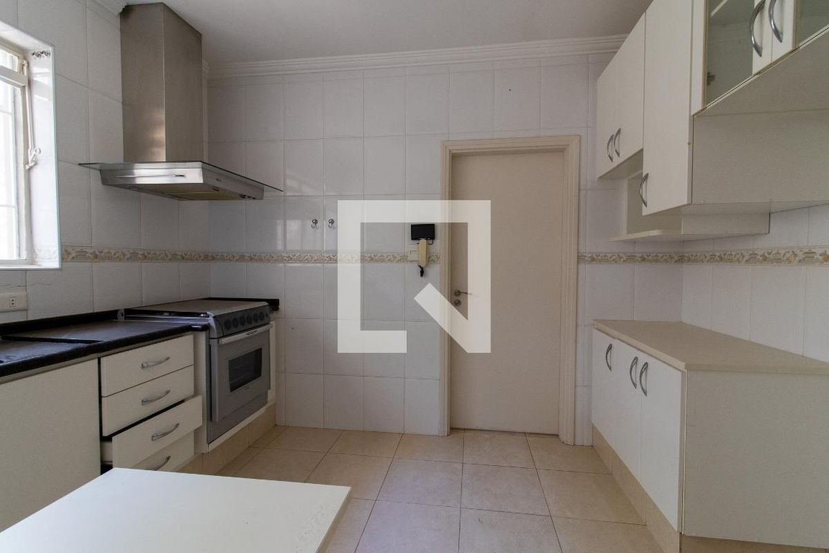 Casa à Venda - Nova Campinas, 4 Quartos,  270 m2 em , Campinas - sp | SoloBR