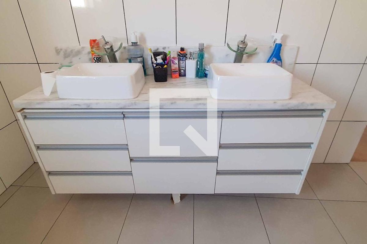 Casa, 3 quartos, 349 m² - Foto 77