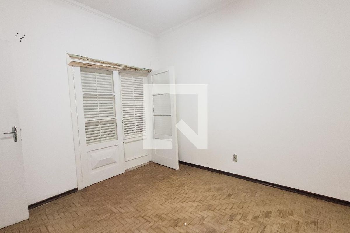 Casa à Venda - Taquaral, 3 Quartos,  308 m2 em , Campinas - sp | SoloBR